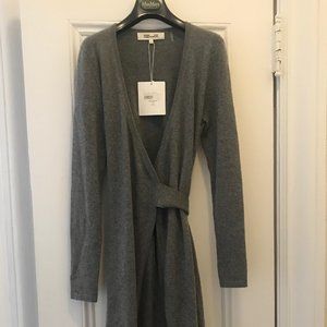 Never Worn: DVF Gray Cashmere Wrap Dress - Size M